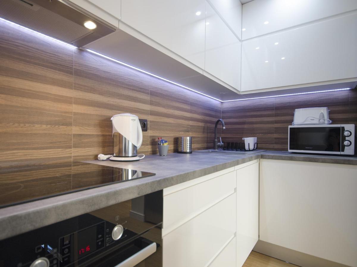 Dom & House - Apartamenty Nadmorski Dwor Gdańsk Kültér fotó